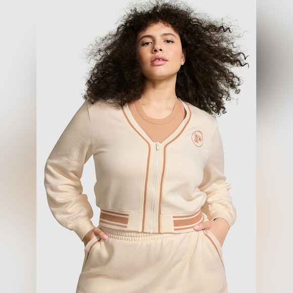 PINK by Victoria's Secret - Ivy Fleece Front-Zip Cardigan - Picture 2 of 6